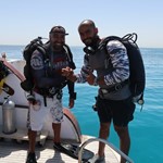 dive hurghada-diver-friend-buddy-diving-red sea-boat-enjoy